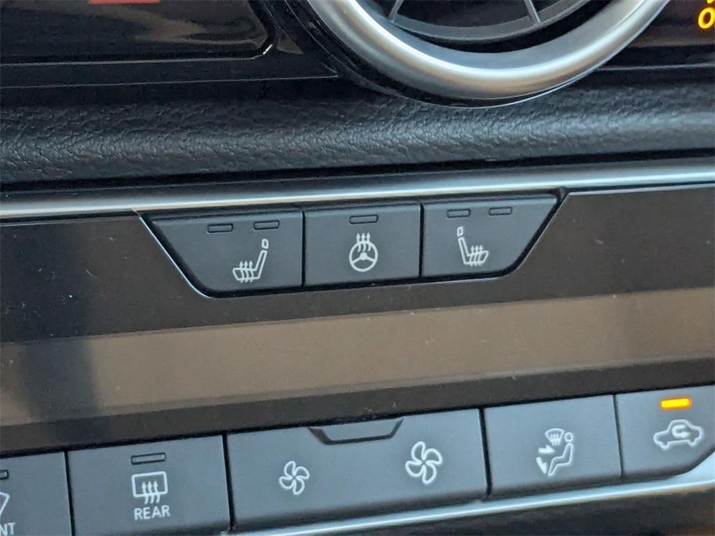 new 2025 Nissan Sentra car, priced at $26,202