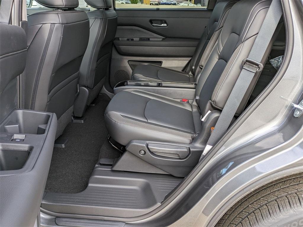 new 2025 Nissan Pathfinder car, priced at $46,599