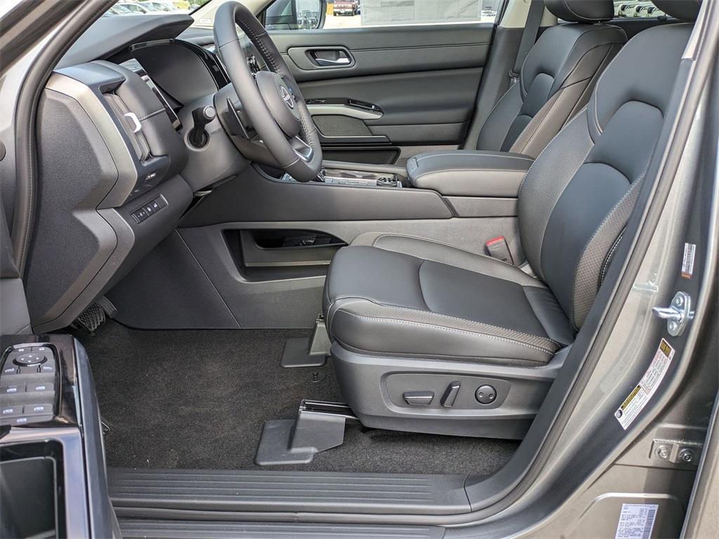 new 2025 Nissan Pathfinder car, priced at $46,599
