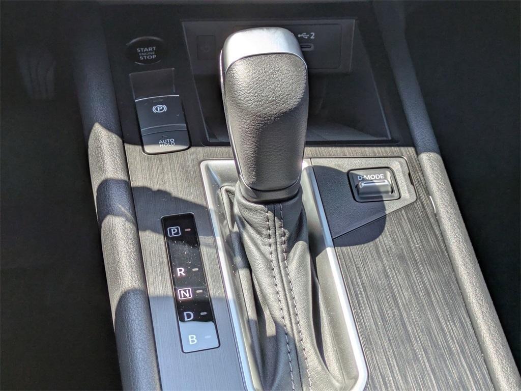 new 2025 Nissan Kicks car, priced at $23,559
