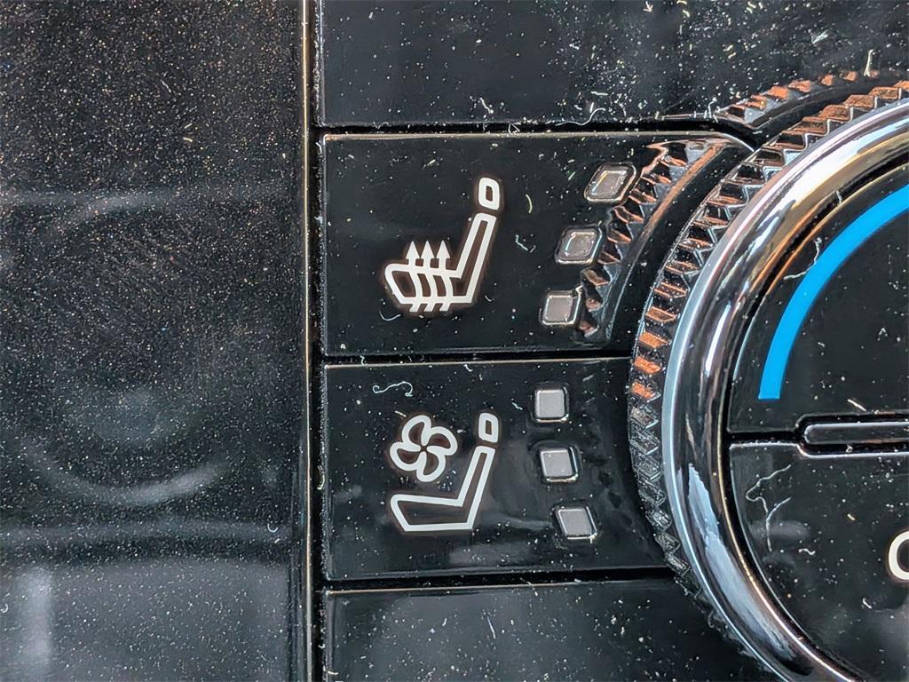 new 2025 Nissan Pathfinder car, priced at $48,510