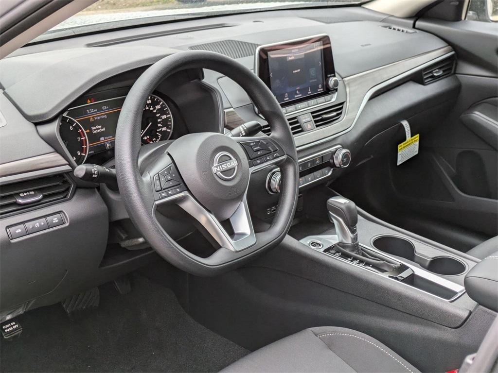 new 2025 Nissan Altima car, priced at $27,984