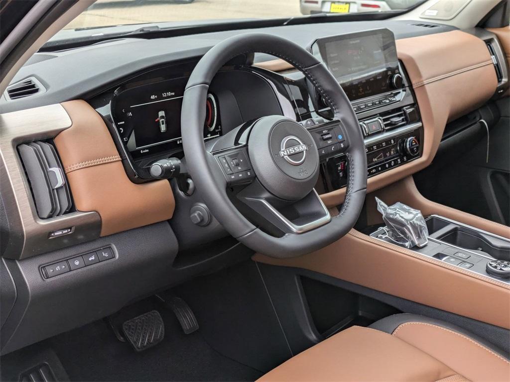 new 2025 Nissan Pathfinder car, priced at $50,102