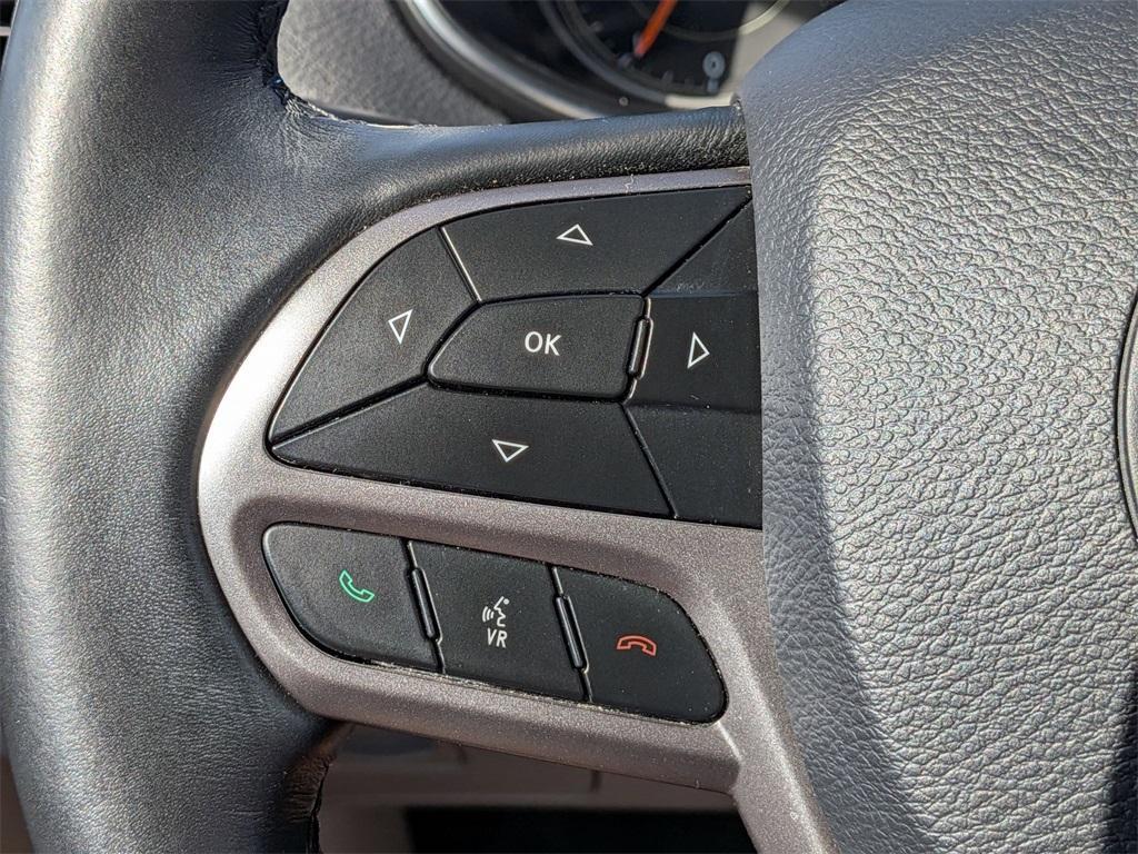 used 2019 Jeep Cherokee car, priced at $21,977