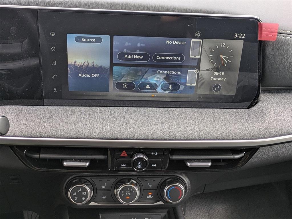 new 2025 Nissan Kicks car, priced at $25,293