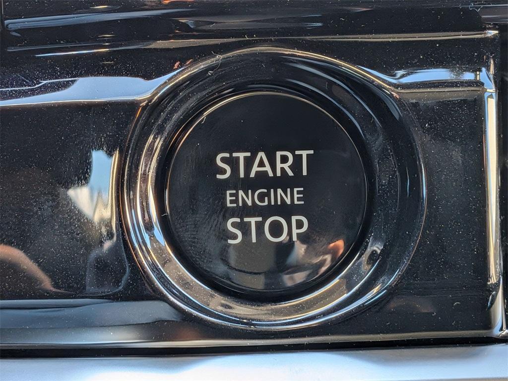 new 2025 Nissan Pathfinder car, priced at $48,175