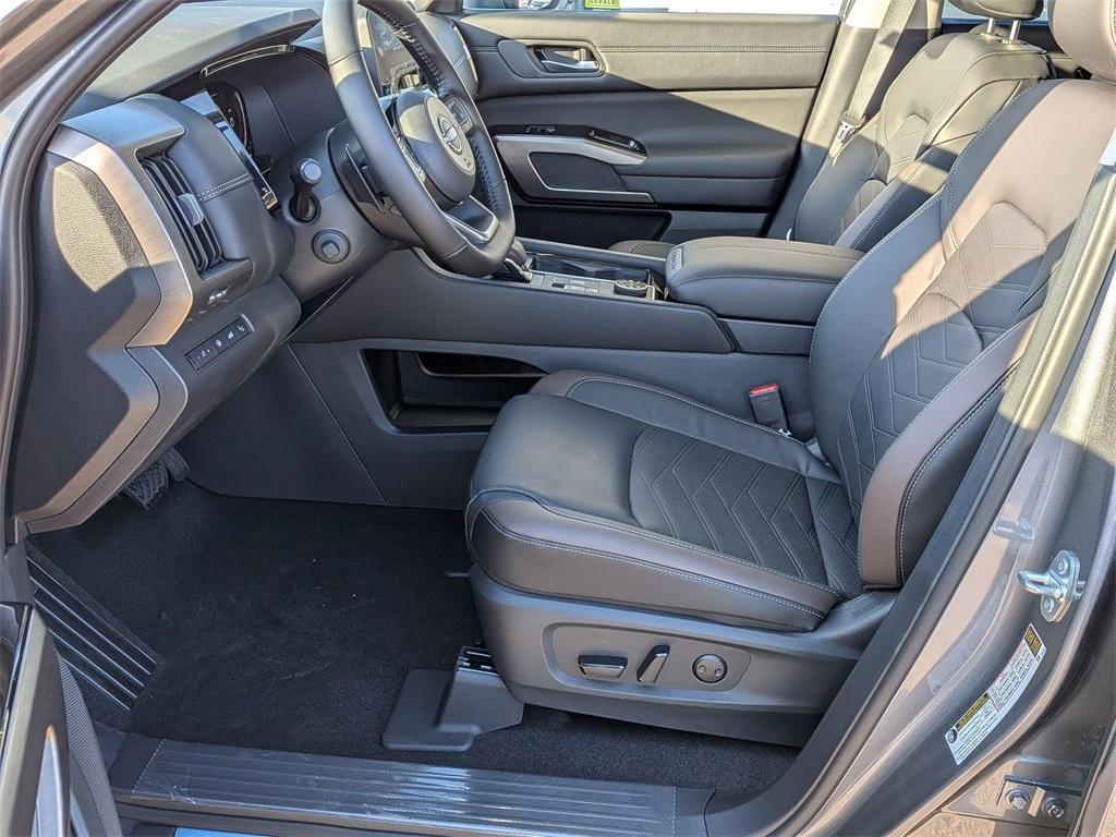new 2025 Nissan Pathfinder car, priced at $48,175