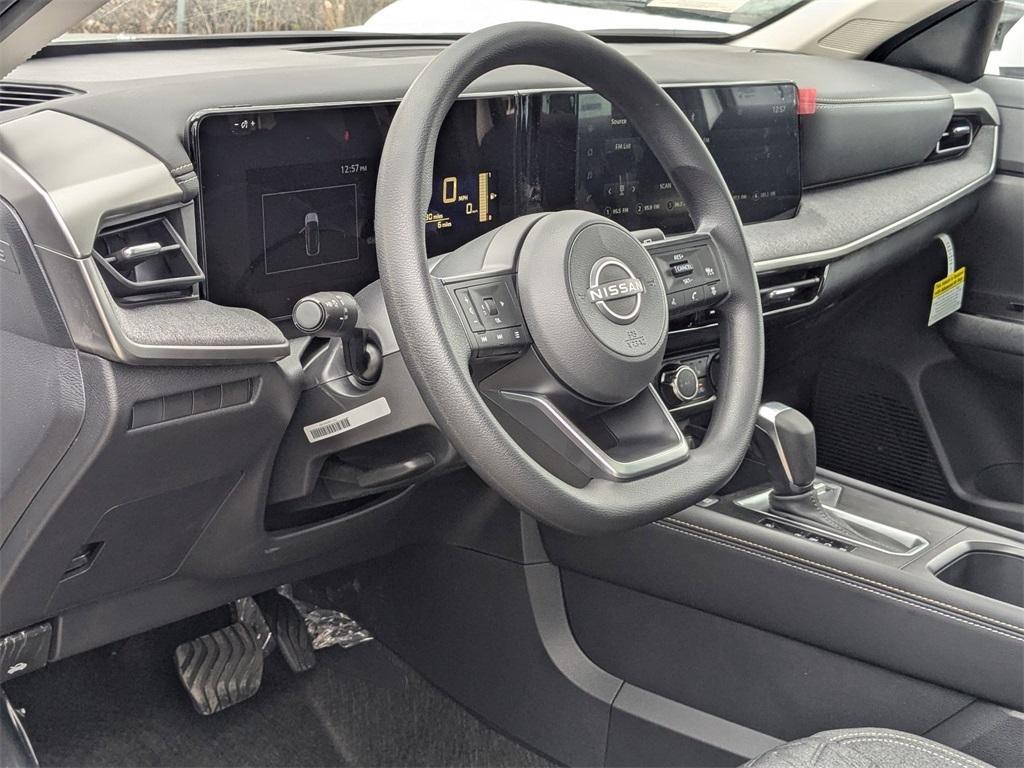 new 2025 Nissan Kicks car, priced at $27,920
