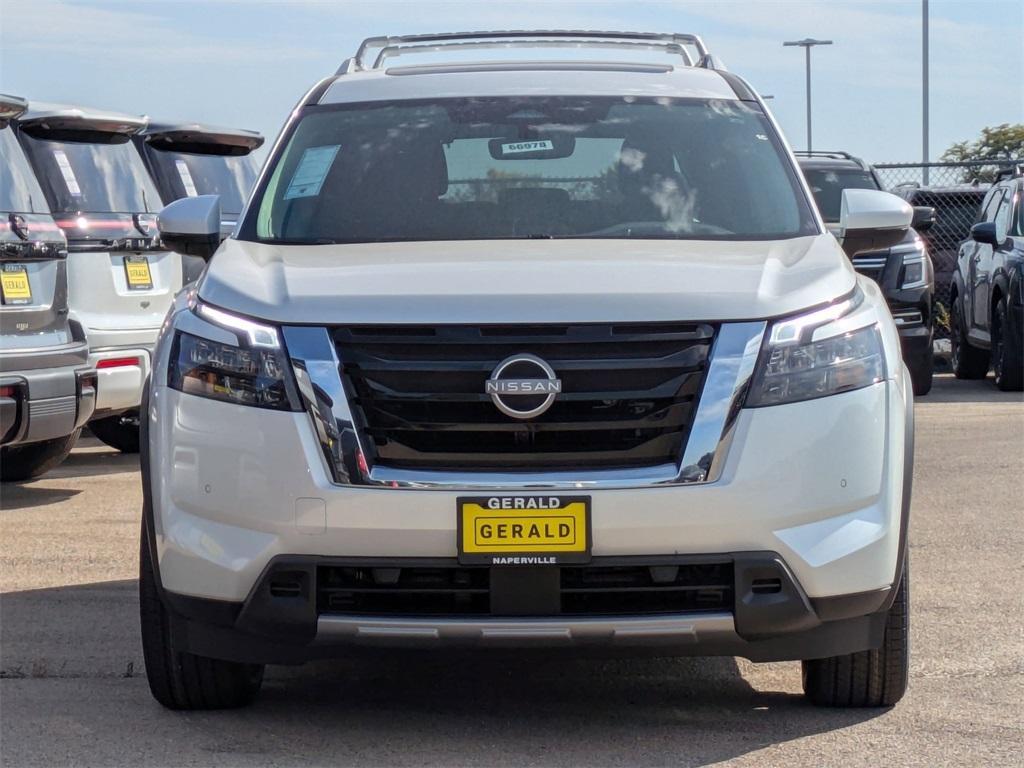 new 2025 Nissan Pathfinder car, priced at $48,960
