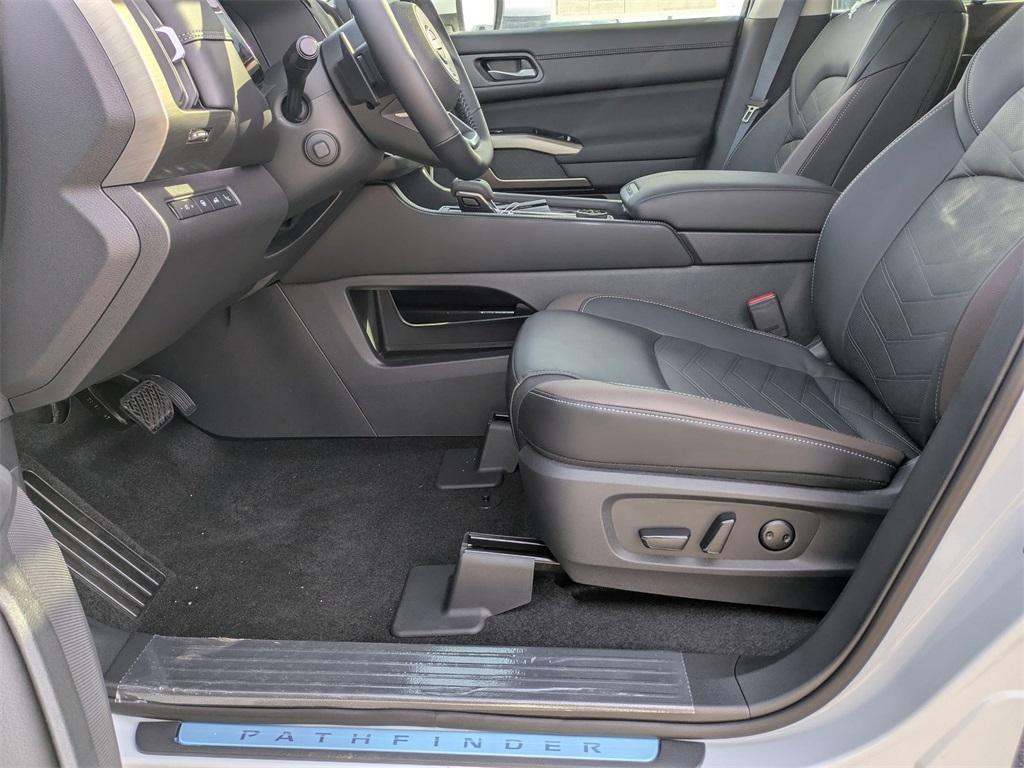 new 2025 Nissan Pathfinder car, priced at $48,960