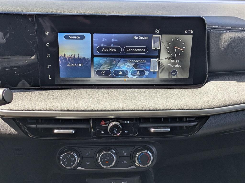 new 2025 Nissan Kicks car, priced at $25,855