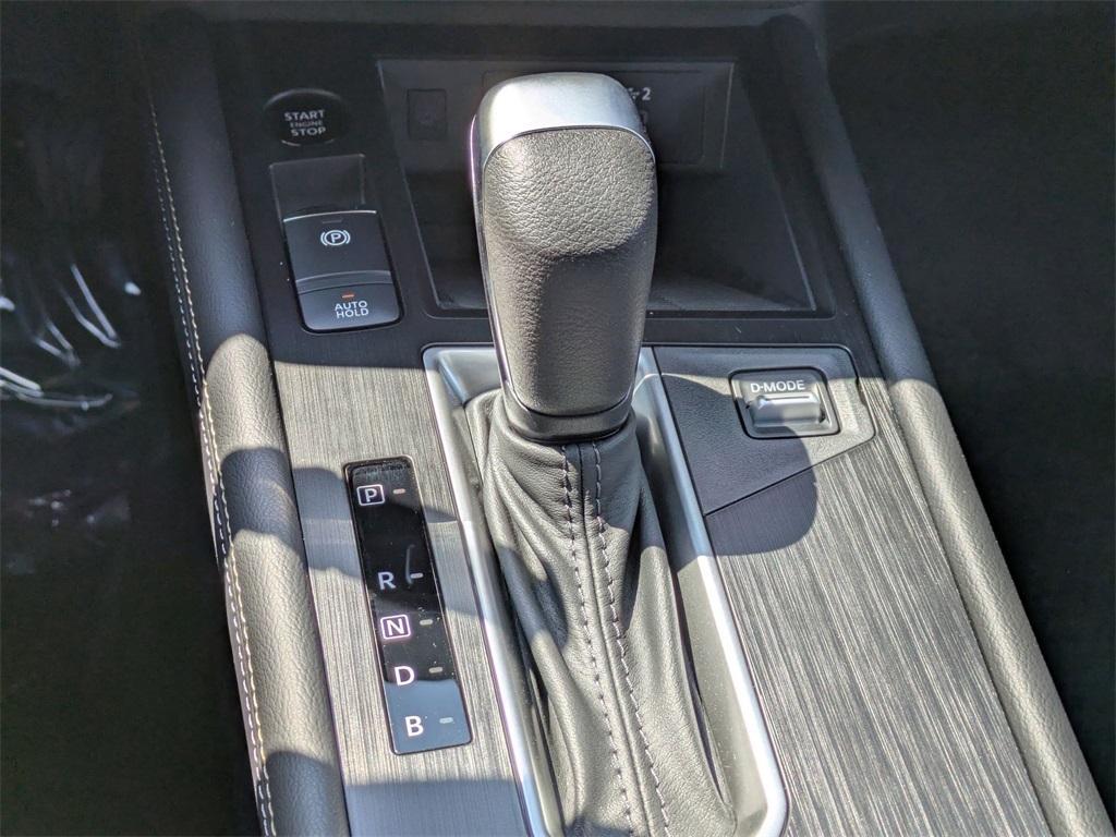 new 2025 Nissan Kicks car, priced at $25,855