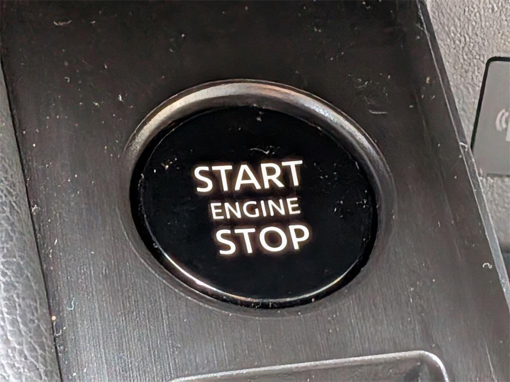 new 2025 Nissan Kicks car, priced at $21,585