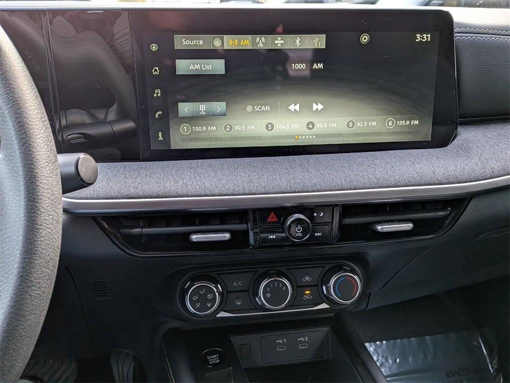 new 2025 Nissan Kicks car, priced at $21,585