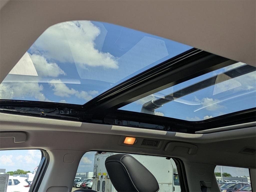 new 2025 Nissan Pathfinder car, priced at $45,918