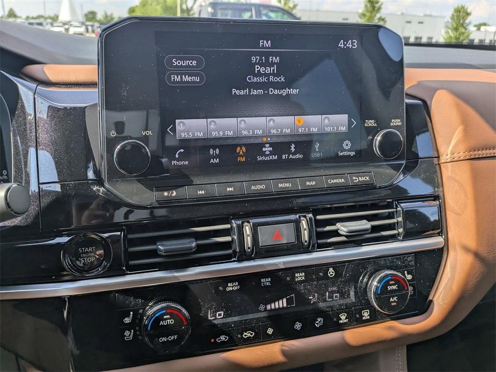 new 2025 Nissan Pathfinder car, priced at $50,285