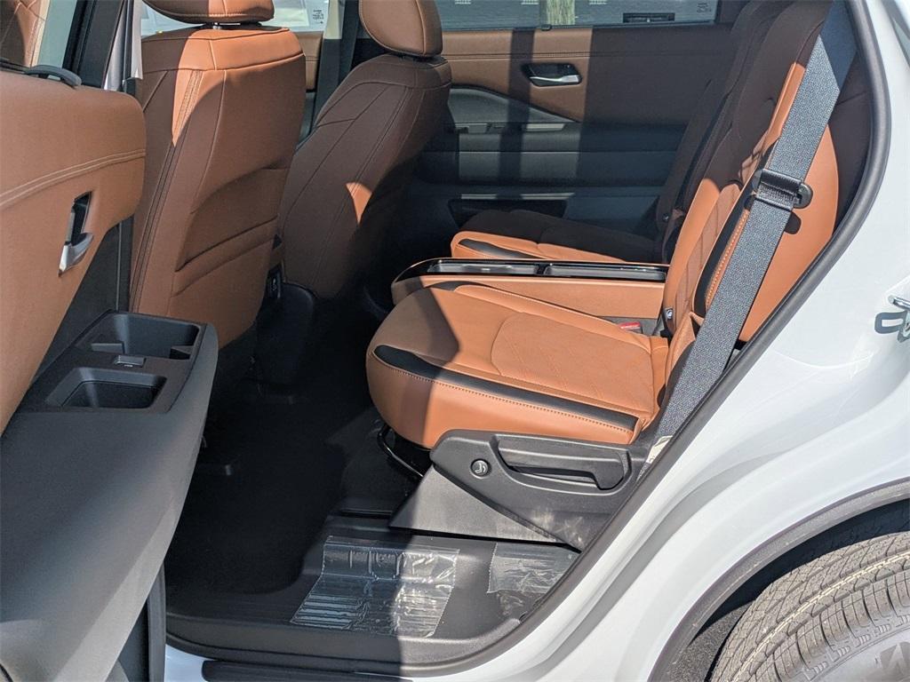 new 2025 Nissan Pathfinder car, priced at $50,285