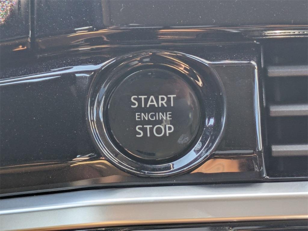 new 2025 Nissan Pathfinder car, priced at $50,285