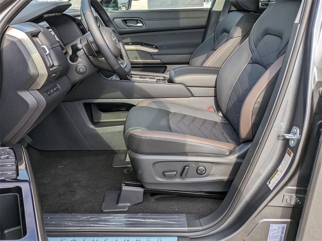new 2025 Nissan Pathfinder car, priced at $49,667