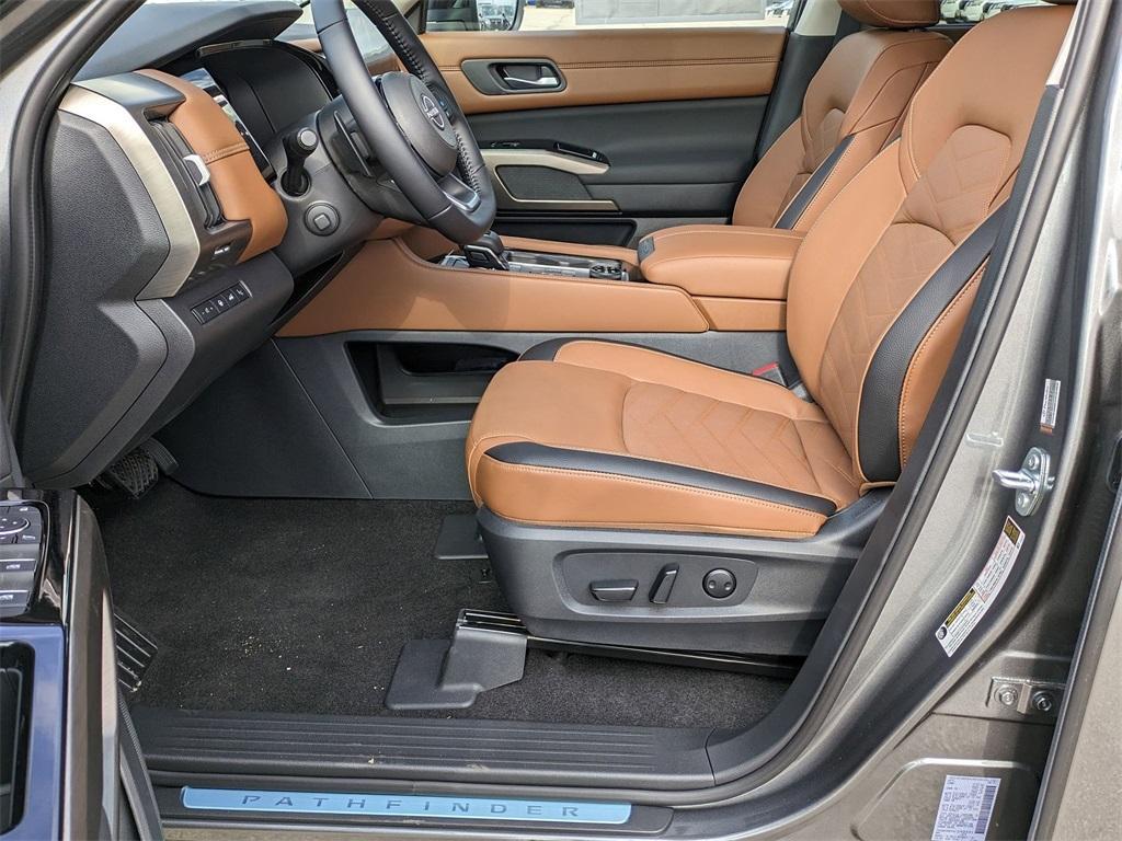 new 2025 Nissan Pathfinder car, priced at $50,154
