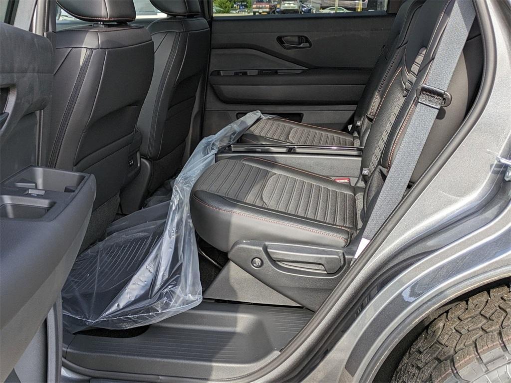 new 2025 Nissan Pathfinder car, priced at $42,688