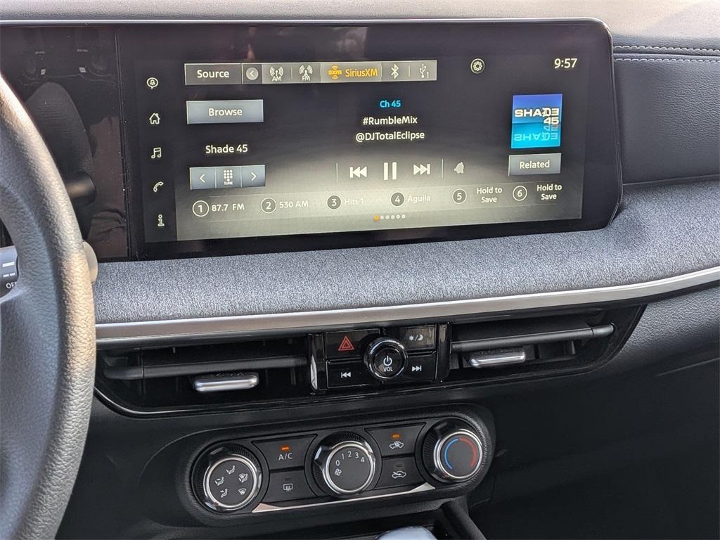 new 2025 Nissan Kicks car, priced at $24,715