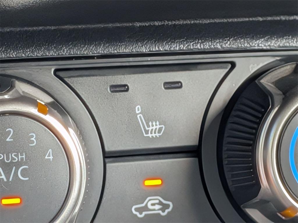 new 2025 Nissan Kicks car, priced at $25,855