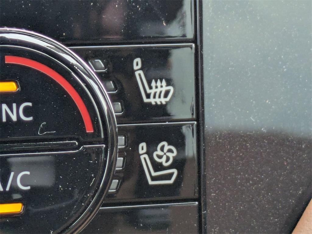 new 2025 Nissan Pathfinder car, priced at $49,055