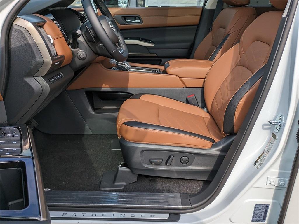 new 2025 Nissan Pathfinder car, priced at $51,752