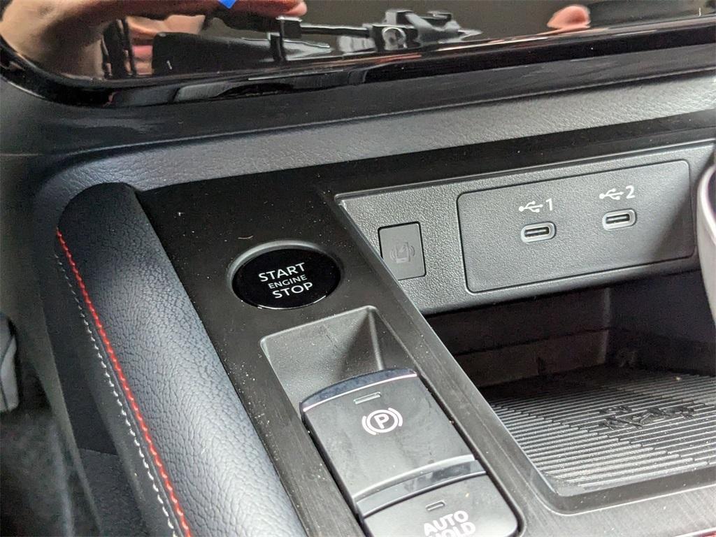 new 2025 Nissan Kicks car, priced at $30,650