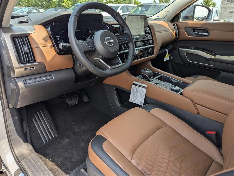 new 2024 Nissan Pathfinder car, priced at $55,185