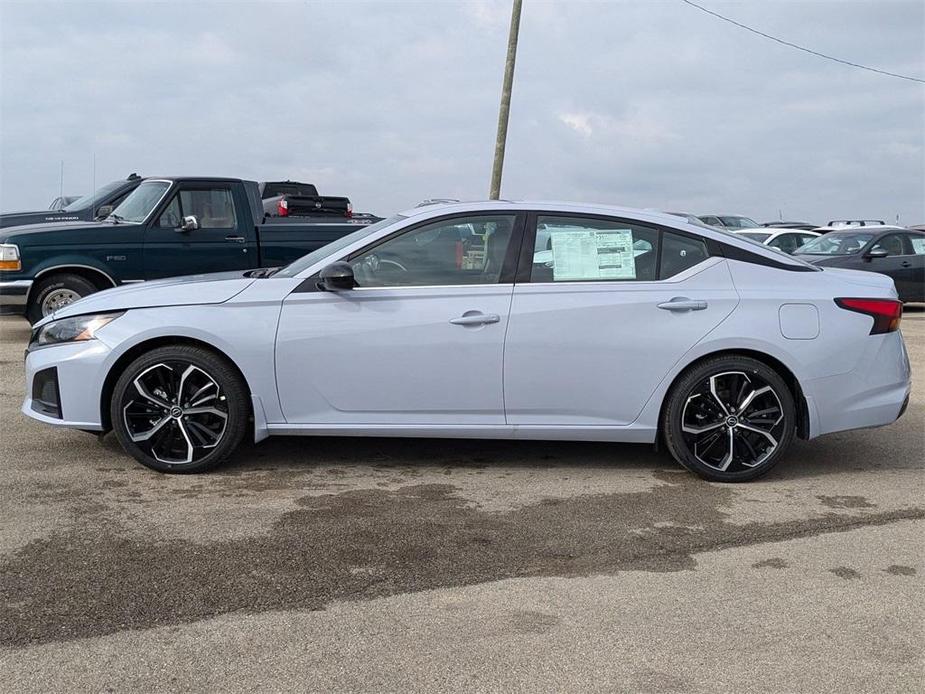 new 2025 Nissan Altima car, priced at $34,190