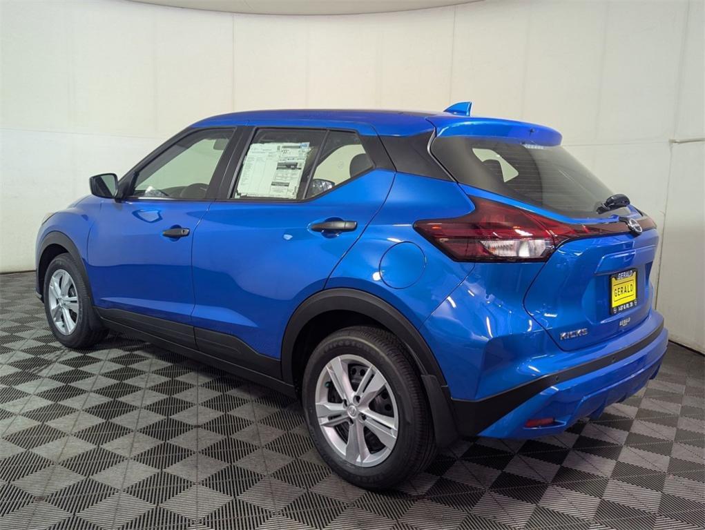 new 2025 Nissan Kicks Play car, priced at $21,979