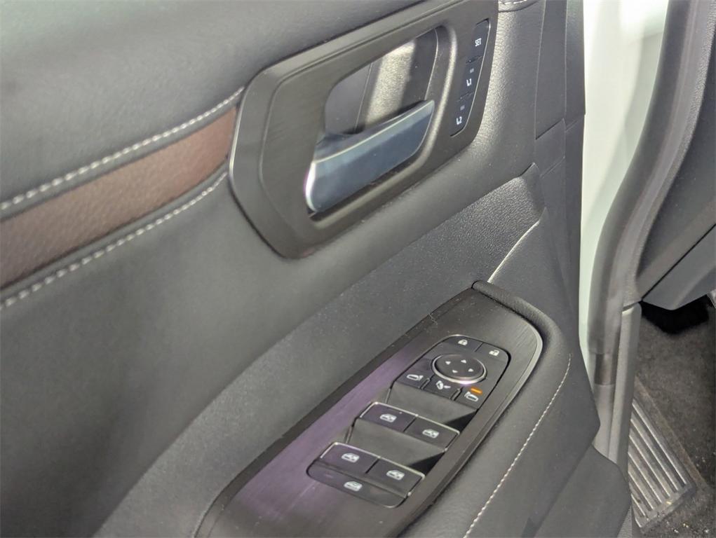 new 2025 Nissan Armada car, priced at $81,807
