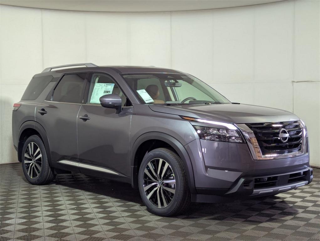 new 2025 Nissan Pathfinder car, priced at $48,824