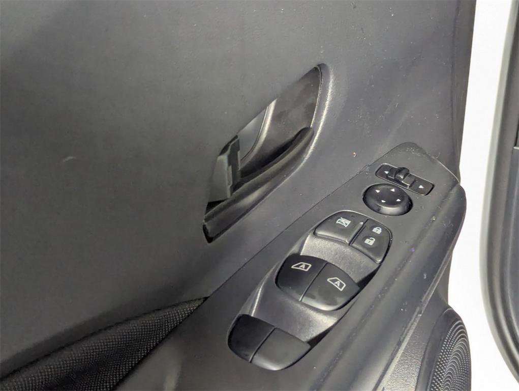 new 2025 Nissan Kicks Play car, priced at $22,057