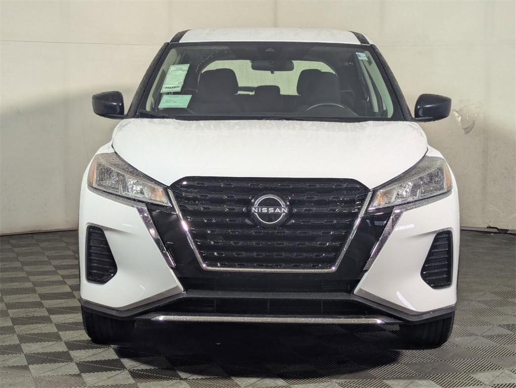 new 2025 Nissan Kicks Play car, priced at $22,057