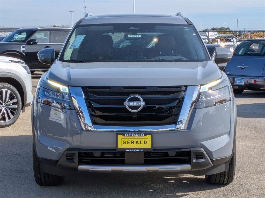 new 2025 Nissan Pathfinder car, priced at $48,625