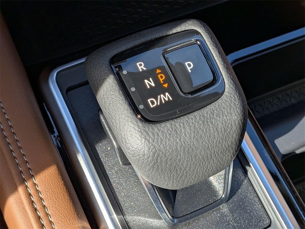 new 2025 Nissan Pathfinder car, priced at $48,625