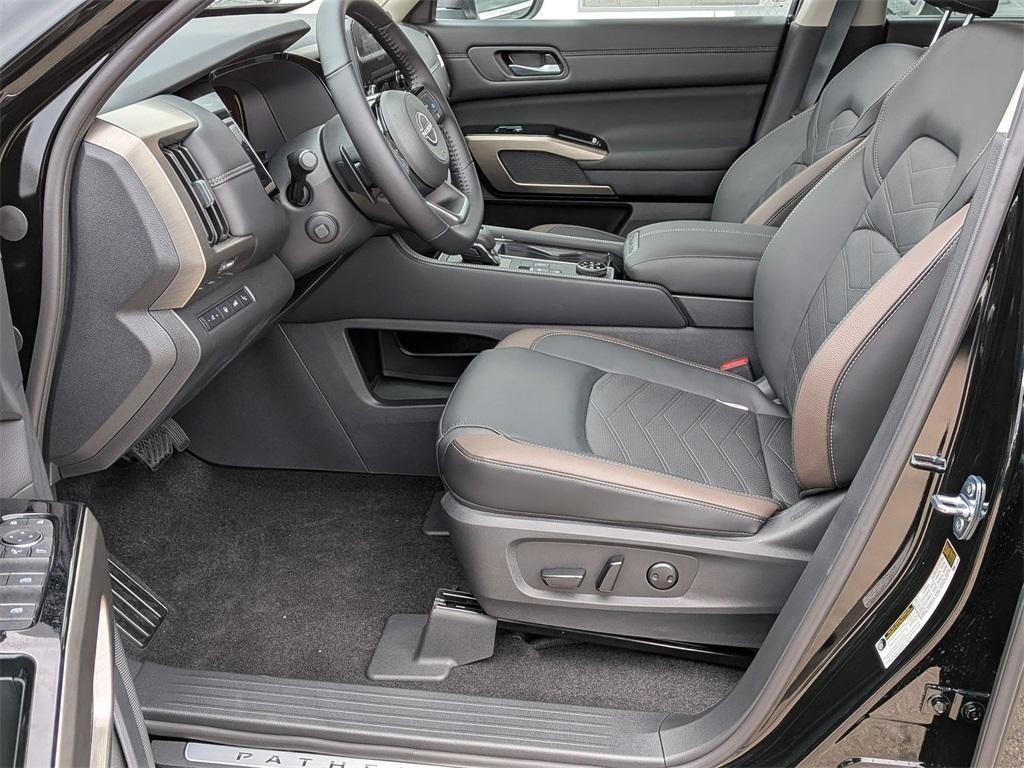 new 2025 Nissan Pathfinder car, priced at $48,510