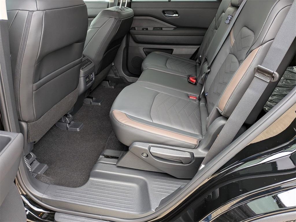 new 2025 Nissan Pathfinder car, priced at $48,510