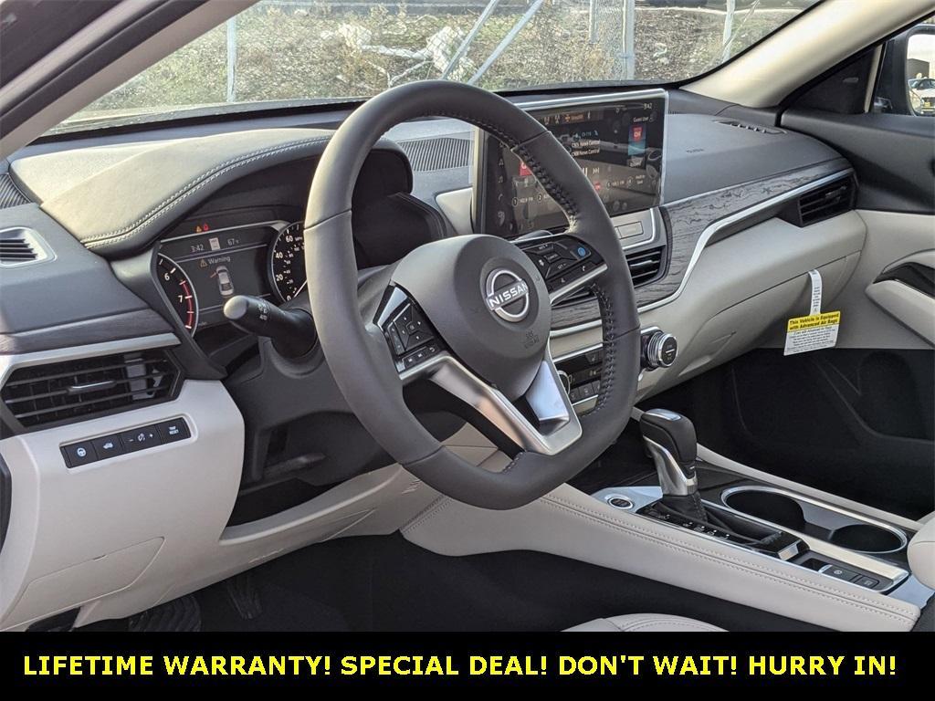 new 2025 Nissan Altima car, priced at $29,990