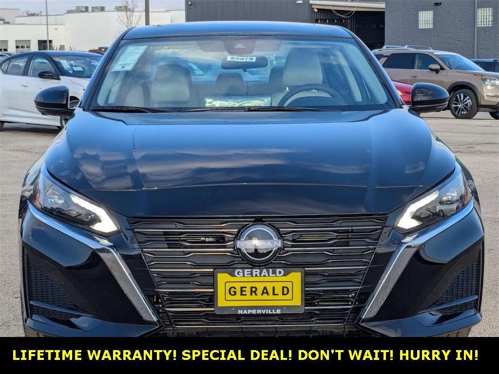 new 2025 Nissan Altima car, priced at $29,990