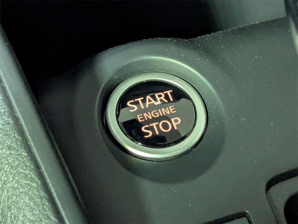 new 2025 Nissan Kicks Play car, priced at $22,057