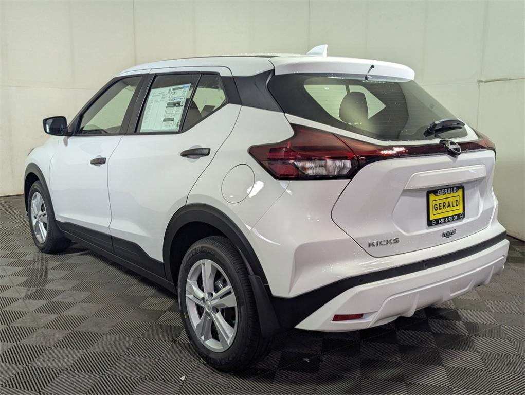 new 2025 Nissan Kicks Play car, priced at $22,057