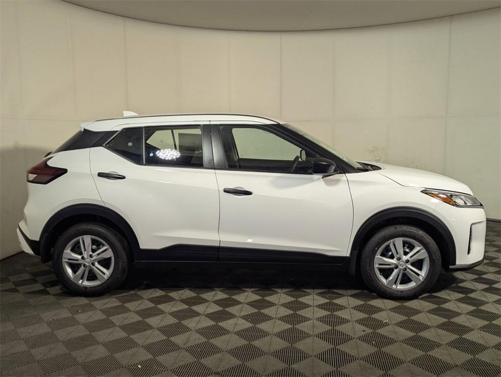 new 2025 Nissan Kicks Play car, priced at $22,057