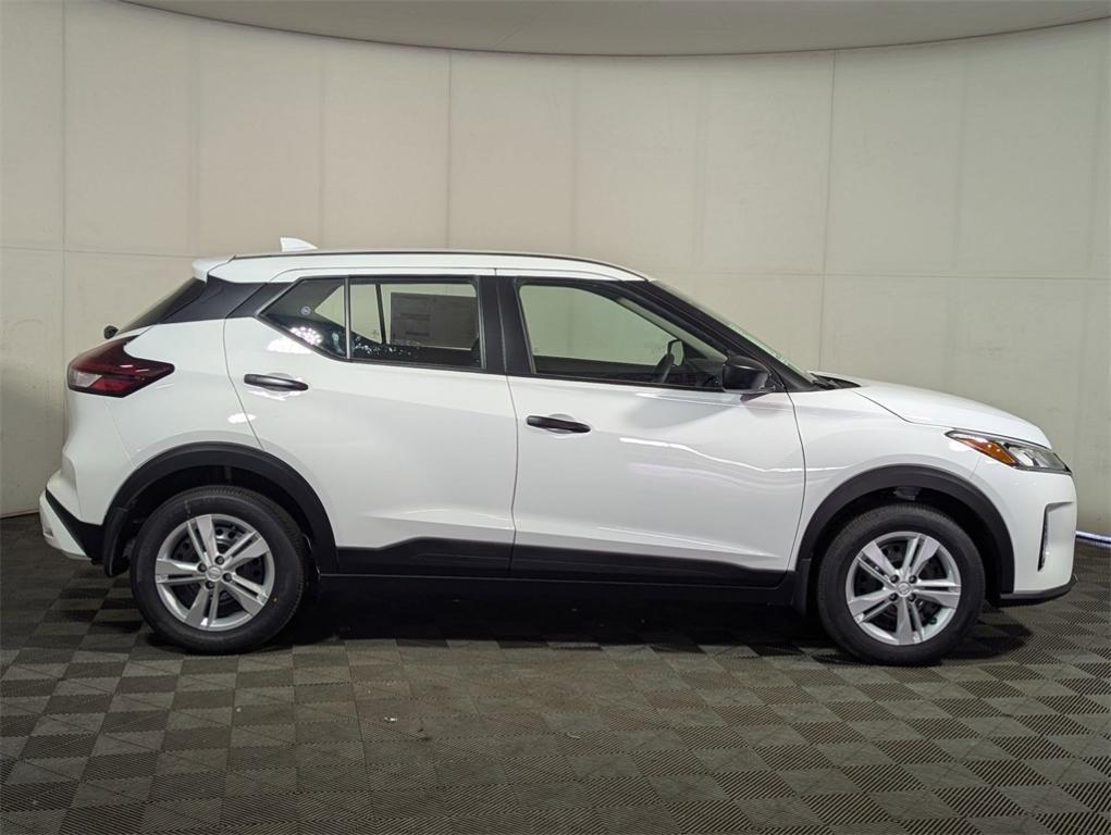 new 2025 Nissan Kicks Play car, priced at $22,057