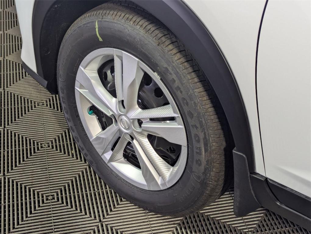 new 2025 Nissan Kicks Play car, priced at $22,057