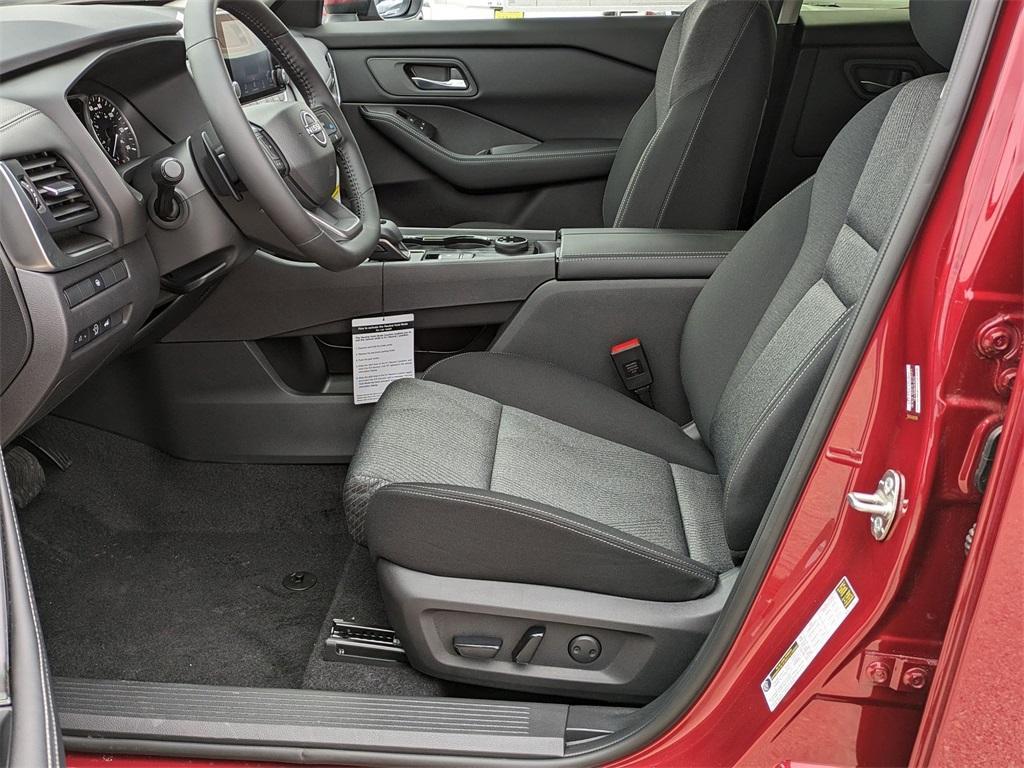 new 2025 Nissan Rogue car, priced at $31,334