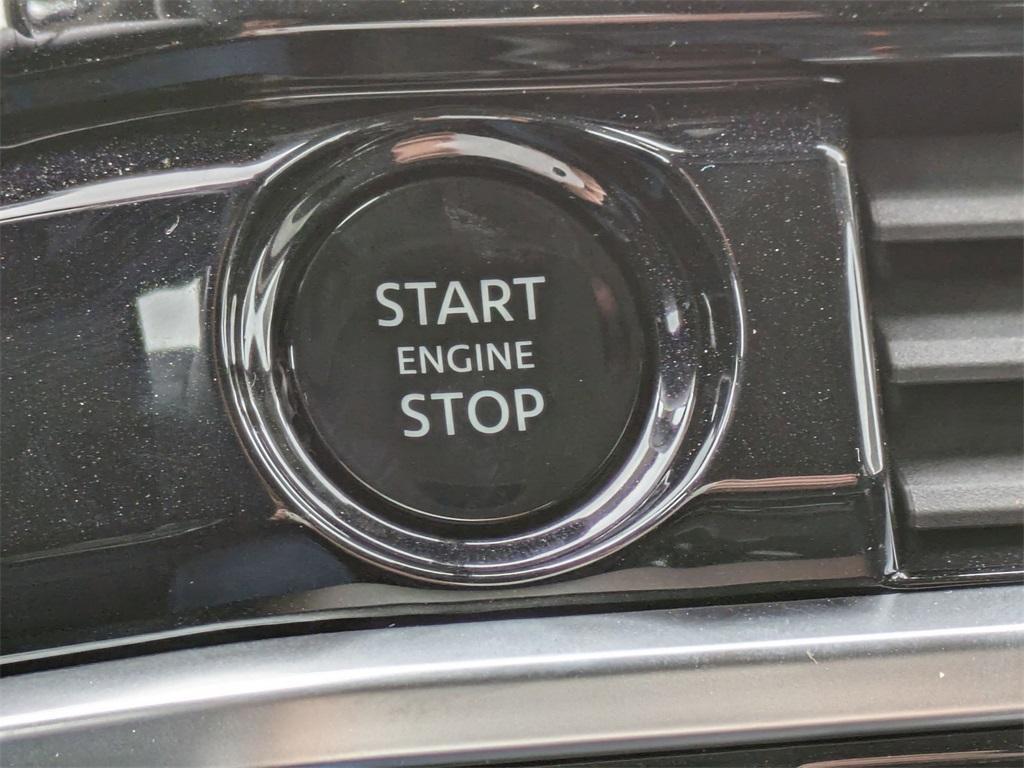 new 2025 Nissan Pathfinder car, priced at $47,102